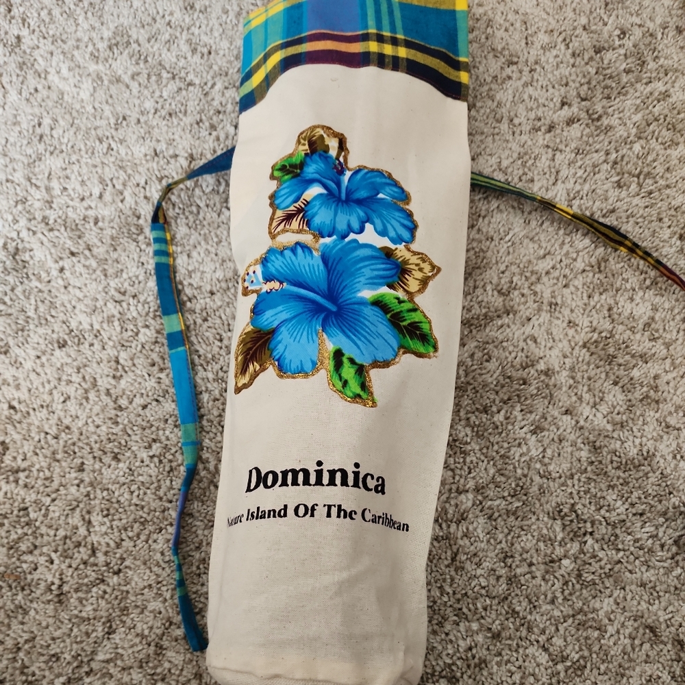 New Wine Bodies Gift Bag Dominica Caribbean Wine Bottle Holder, Red Flower